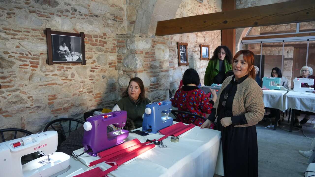 Milas’ta Kadınlardan El Emeği Göz Nuru Çanta Üretimi 5